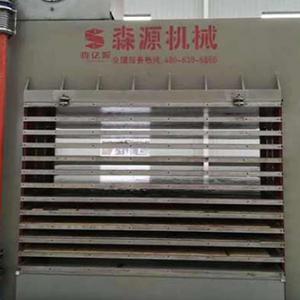 濟寧李總兩臺壓機安裝調試現場